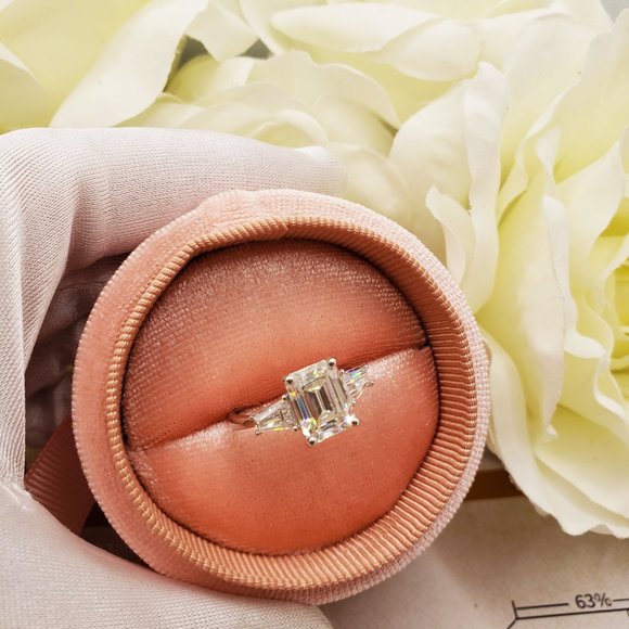 14K White Gold Trilogy 3 Carats Emerald & Tapered Moissanite Engagement Ring - Picture 8 of 13